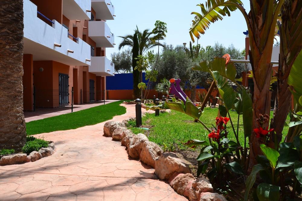 Apartamentos Turisticos Parque Tropical Vera Exterior foto